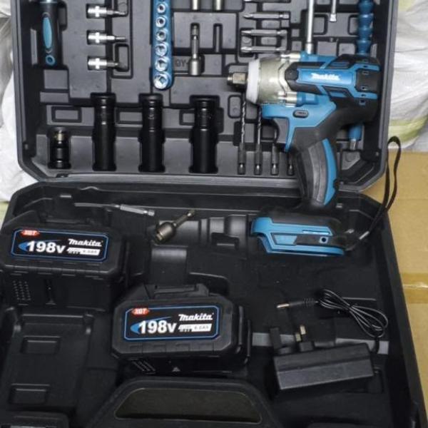 13mm cordless drill @ 7800